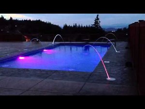 Jandy Laminar Jets. Pool built by Owens Pools & Spas / Oregon