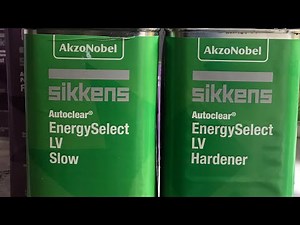 Spraying Matte Clearcoat on Jeep Wrangler top. Sikkens Energy Select with matte select additive