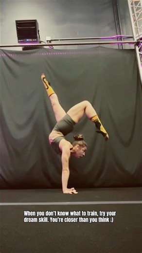Getting closer to my contortion handstand goals
