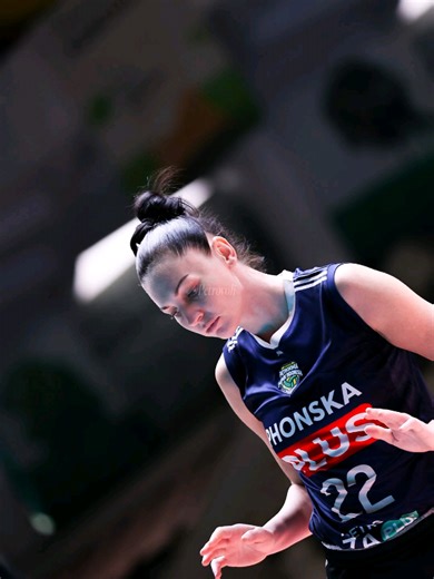 Ponytail to Bun: Transform Your Look with 'Cepol'