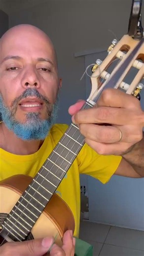 Dica de cavaquinho acordes menoresv #cavaquinho