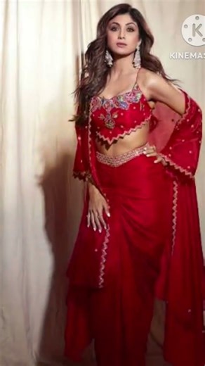 Bollywood actress shipa shetty in saree look #entertainment #ytshort ll viral...