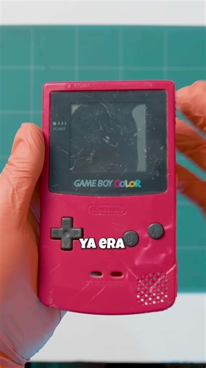 Rescatan una GAME BOY Color en el Tianguis