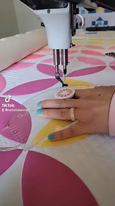 I'm quilting on a new quilt for the PNQ Academy today and I freaking love how it's turning out. 🧡🧡 curved cross-hatching is always a favorite, and it's not too hard to do with the 4n1 ruler! 🧡 Happy Wednesday! www.piecenquilt.com #piecenquilt #longarmquilting #GammillQuilting #nataliabonner #machinequilting #honestfabric #quiltersdreambatting #quilt #machingquiltingwithrulers #4n1ruler | Piece N Quilt