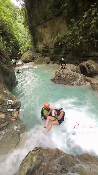 Don’t leave Cebu without experiencing Canyoneering. Open for joined & private tour. DM us to avail. #kuysdiytours #cebu #canyoneering #cebutours #travelgram