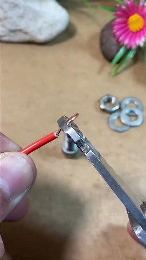 Learn the correct way to connect wires using screw terminals #howto #electricaltips #DIYprojects