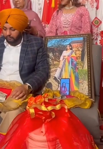 Canada ਭੇਜੀ ਮੰਗੇਤਰ ਨਾਲ Video Call ਤੇ ਵਿਆਹ #shortvideo
