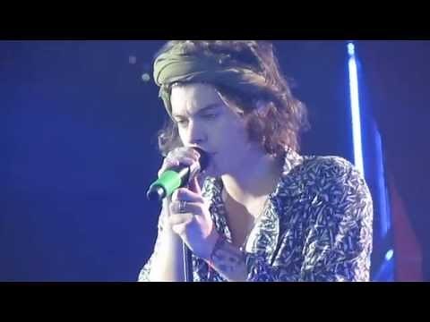 One Direction - You & I (Live @ Amsterdam Arena)