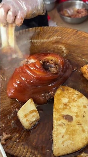 这才是真正的隆江猪脚饭 软烂脱骨 肥而不腻！#美食 #shorts #猪脚饭