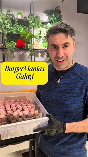 Sărbătorește iubirea cu ciocolată caldă la Burger Maniax