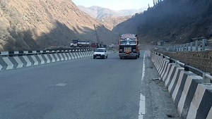 7.5K views · 505 reactions | National Highway updates #Morning_Update NH_44 Both side traffic  plying on national highway ️ Jammu Srinagar.. | National Highway updates | Facebook