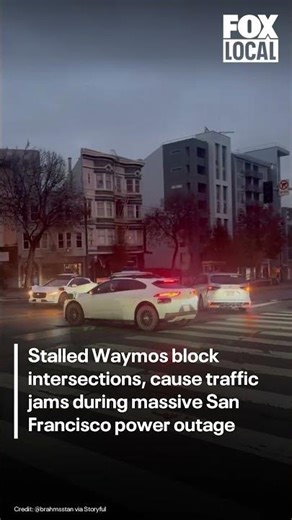 Waymo autonomous vehicles block San Francisco intersection | FOX 10 Phoenix