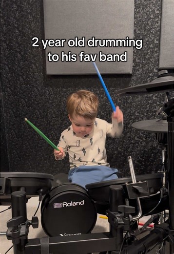 Baby jam sesh!!! @joshua dun #babydrummer #drummer #twentyønepiløts | twenty one pilots