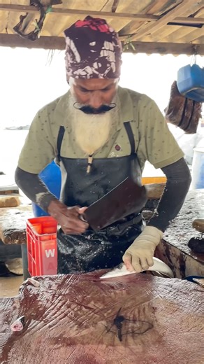 AMAZING Barracuda Fish Cutting Skills by PRO 🤯 EXPERT Knife Skills ASMR #shorts #fish #fishcutting