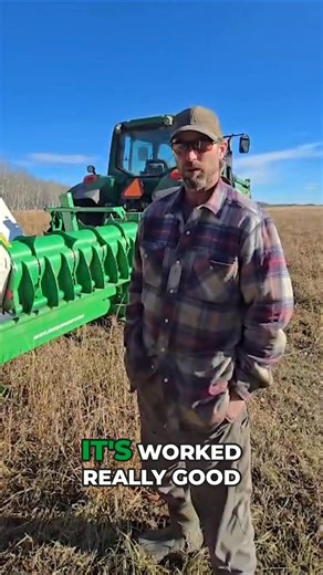 Who said a Hustler Chainless couldn't spread your bedding? When it comes time to bed down his herd, Chad's old bale processor stays in the shed — and the Hustler is put to use. 1 Chainless = multiple uses. #farmefficiency | Hustler Equipment