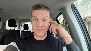 What did Seattle Sports host Brock Huard think about the Seattle Seahawks trade for QB Sam Howell? What impact will he have on this roster? Can he beat out QB Geno Smith for the starting role in Seattle. Brock Huard gives his thoughts on the move and where this team goes from here in this video. Watch his quick thoughts here and tune in from 6am-10am every weekday as they break down all the moves from the Seattle Seahawks. You can also go to SeattleSports.com anytime for the latest news and upda