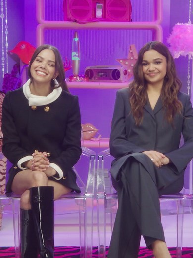 Madison Bailey et Antonia Gentry dans Time Cut sur Netflix!