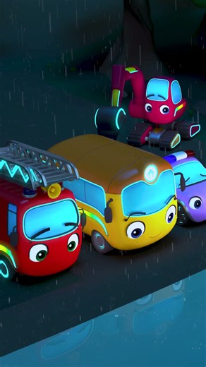 Schoolbus in the Storm! | Go Buster #shorts | Cars & Truck Videos for Kids