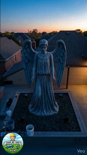 I Built a WEEPING ANGEL Garden! 🪦👐 (Don't Blink!)