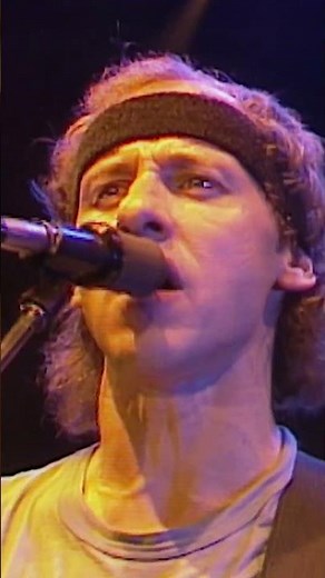 'He got the action, he got the motion' | Walk Of Life (Wembley 1985) #direstraits #markknopfler