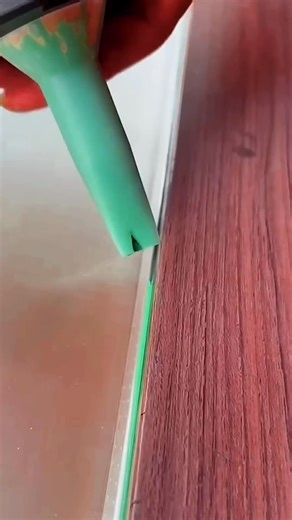 Smooth! Caulking Tips | Yasmin Holmes