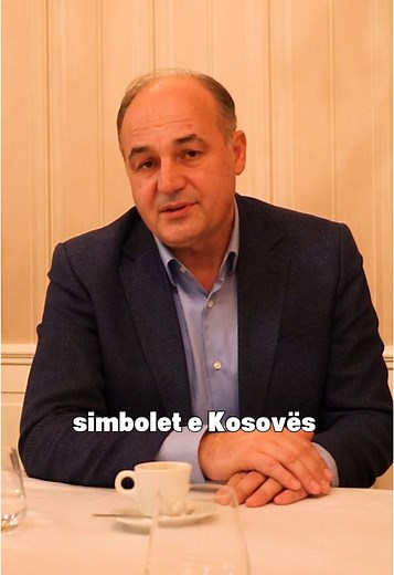 Enver Hoxhaj sur TikTok