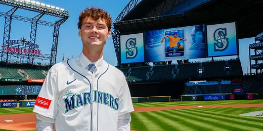 Anderson debuts at No. 2 in Mariners' new Top 30 prospects