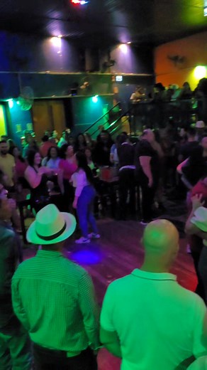 Quarta-feira vespera de feriado | Paulinho Marcone