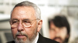 Former CIA officer portrayed in 'Argo' film dead at 78