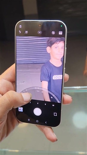Xiaomi 17 Pro Max – The BEST Vlogging Phone? 🤯 Hidden Secondary Screen! #shorts #viral #trending
