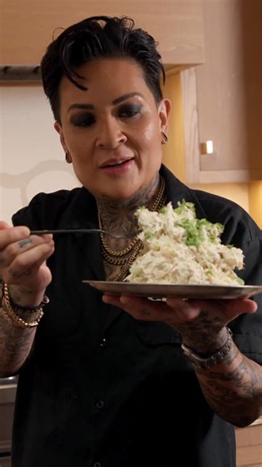 Chef Khristianne U on Instagram: "Easy Chicken Salad 🤤 Full Recipe in caption * 2-3 chicken breast * 1/2 cup minced celery * 3/4 cup mayonnaise * 1 tablespoon fresh lemon juice * 1/3 cup sour cream or cream yogurt * 1 teaspoon onion powder * 1/4 cup thinly sliced green onions * 1 tablespoon Dijon mustard * 3 tablespoons sweet relish * 1/4 teaspoon garlic powder * Pinch of salt * Pinch of pepper 1️⃣ Preheat your oven to 375. Bake your chicken for 25-30 minutes. Let cool. 2️⃣ Using a stand mixer