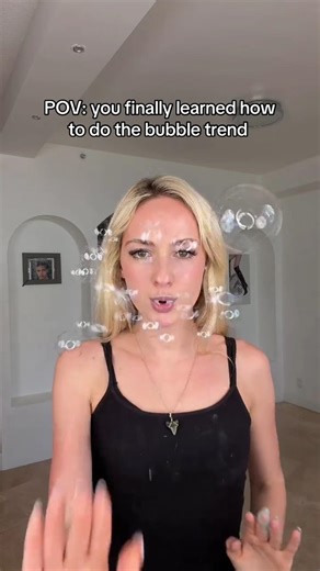 This took me forever to learn… #fyp #nataliereynolds #bubbles bubble trend tutorial