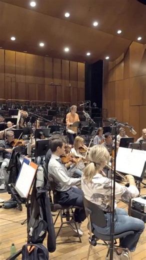 Solveig’s song is finally available on all platforms and on YouTube ✨ This aria is very close to my heart — so close, in fact, that I found it particularly challenging to record. Sometimes, pieces that have been with us for many years carry so many habits, emotions, almost automatic reflexes, that true freedom becomes harder to reach. It has now been a year and a half since this recording (yes, album timelines can be quite astonishing!), and I already feel different today. Still, I hope you will