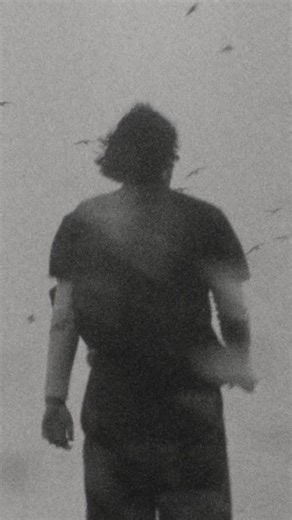 Hi Zusammen! „Wenn alle Stricke reissen“ ist jetzt überall zum streamen verfügbar. Das Lied bedeutet mir sehr viel und darum würde ich mich riesig freuen, wenn ihr reinhören würdet und natürlich noch mehr, wenn es euch am Ende sogar gefallen sollte. Danke und alles Liebe, Edwin