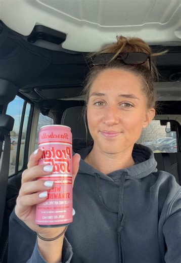 Barebells Protein Soda Review: Wild Strawberry Flavor