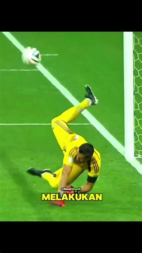 😱 Bola Ini Berhenti Tepat di Garis Gawang! Momen Paling Mustahil dalam Sejarah Sepak Bola #football