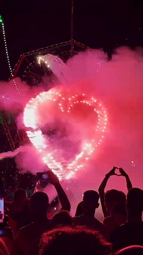 Love is around A heart shaped Maltese wheel lighting up Birzebbuga with pure festa energy ❤️ By Kummissjoni Nar San Pietru fil-Ktajjen Thanks for the footage @it_tanti #birzebbuga #malta #festa #fireworks #maltesefireworks #groundfireworks #pyroshow #pyrolovers | Pyrobase