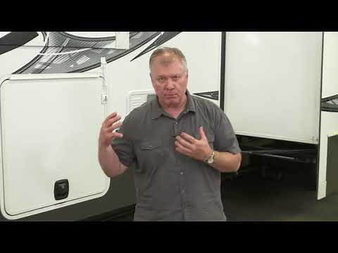 6 Volt Batteries in Series vs. Single 12 Volt