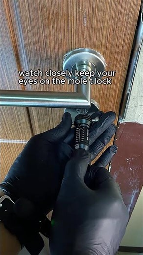 Padlocks aren’t tough — but a Mul-T-Lock Decoder makes them look easy.