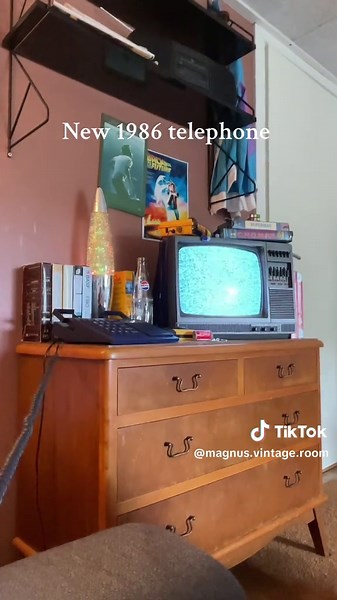 Discover the New 1986 Telephone Design