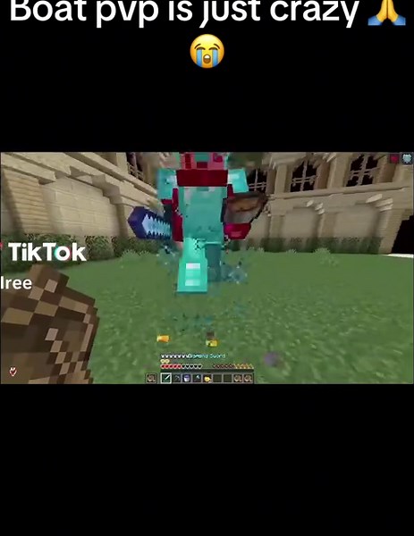 Crazy Boat PvP Strategies in Minecraft