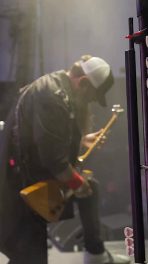 47K views · 511 reactions | 落落 : @jbh_visuals13 | Three Days Grace | Facebook