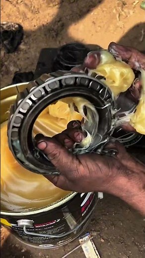 How to Properly Pack a Wheel Bearing 🟡🔧 #mechanic #satisfying