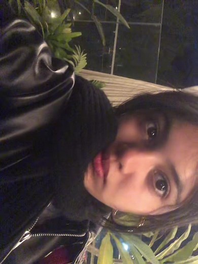 Mysterious Nighttime Look: Leather Jacket Style Guide