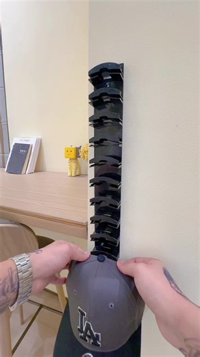 Super easy way to keep hats organized &save on space!#hatrack #tiktokshopblackfriday #autumnliving #tiktokshoprestock #tiktokshopfalldealsforyou