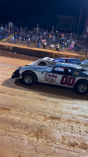 It’s time for inaugural Freddy Smith Memorial from Cherokee Speedway! $15,000 to the winner! 🥇 | Cherokee Speedway