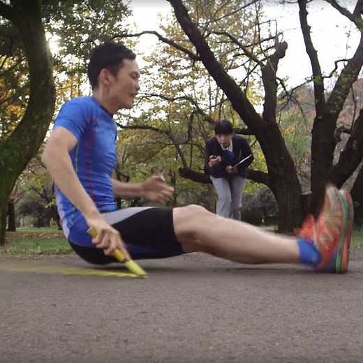 Dedication's what you need. "Bum skips really hurt. But gradually I got used to it," says Japanese jump rope champ Sadatoshi Watanabe ► www.bit.ly/GWR-BumSkips 💪 | Guinness World Records