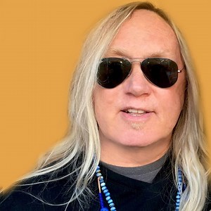 The photographer Bobby Miller who is also a performance poet, writer, actor is taking part in a new Group Show at AMP: Art Market Provincetown This particular body of work covers some of his early photographs of NY in the 70's & 80's , and also images from his highly succesful PTOWN PEEPS series. He talked with QUEERGURU at AMP Gallery which was filmed by Dan Desjardins | queerguru | Facebook