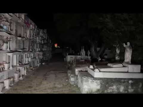 Explorando Cementerio 😱😱Saben cuál es?