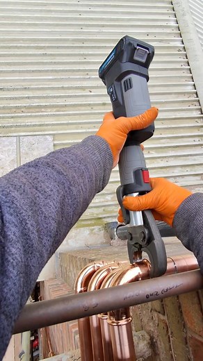 123K views · 158 reactions | Yes I do PRESS but if you ask me I’ll say that solder is king, I guess I’m old school. #Press #plumbingservices #plumber #diy #pipework #soldering | SRV | Facebook